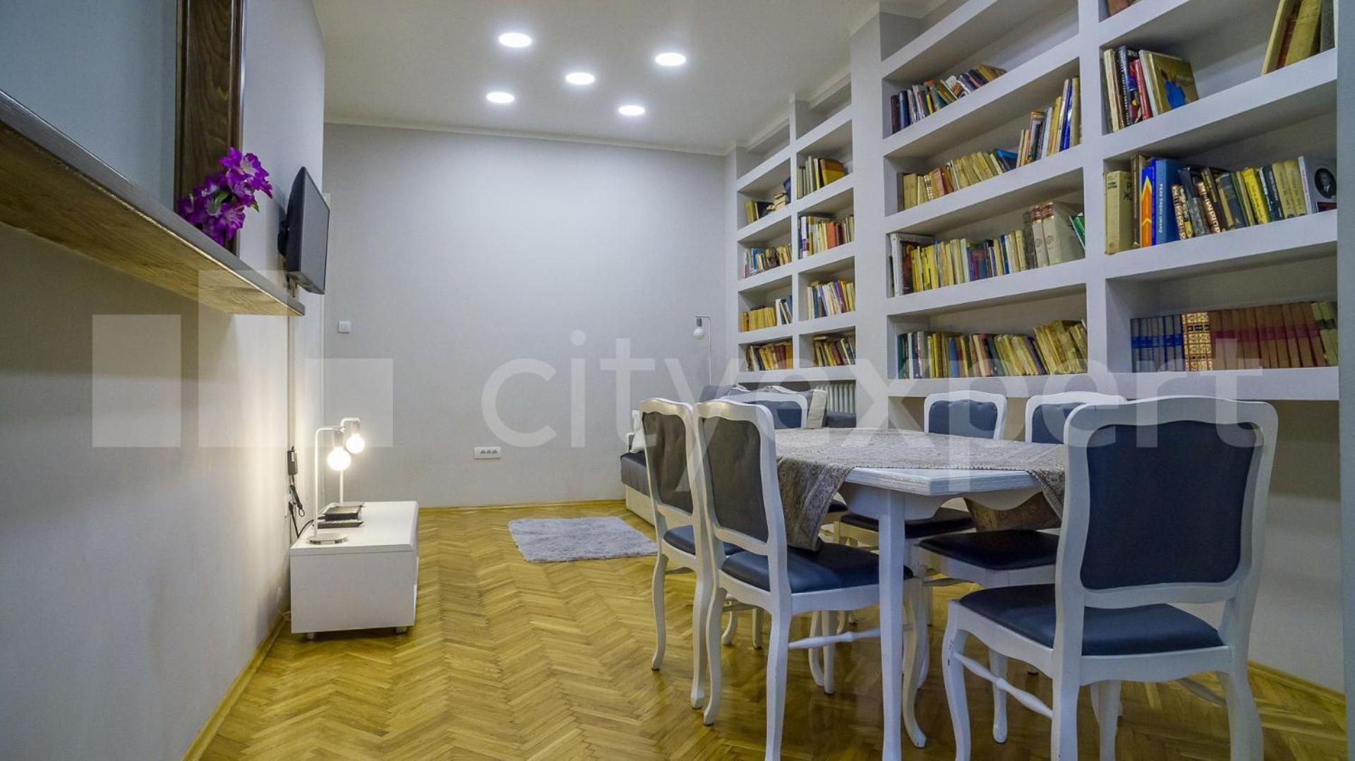 Downtown apartment in walk zone with 3 bedrooms&garage Novi Sad Buitenkant foto