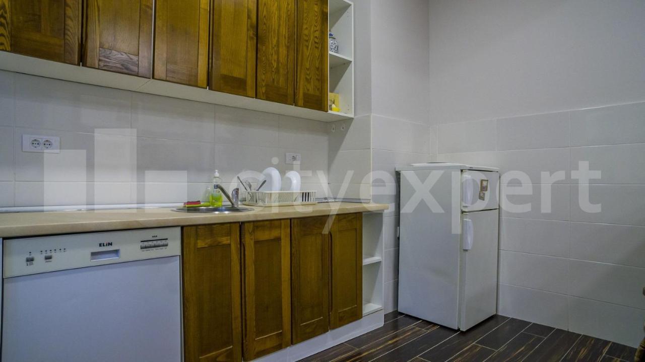 Downtown apartment in walk zone with 3 bedrooms&garage Novi Sad Buitenkant foto